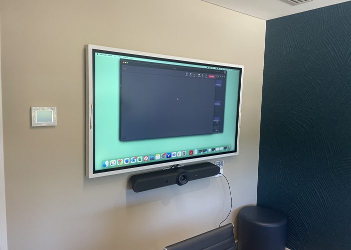 Touch Screen & Video Conference